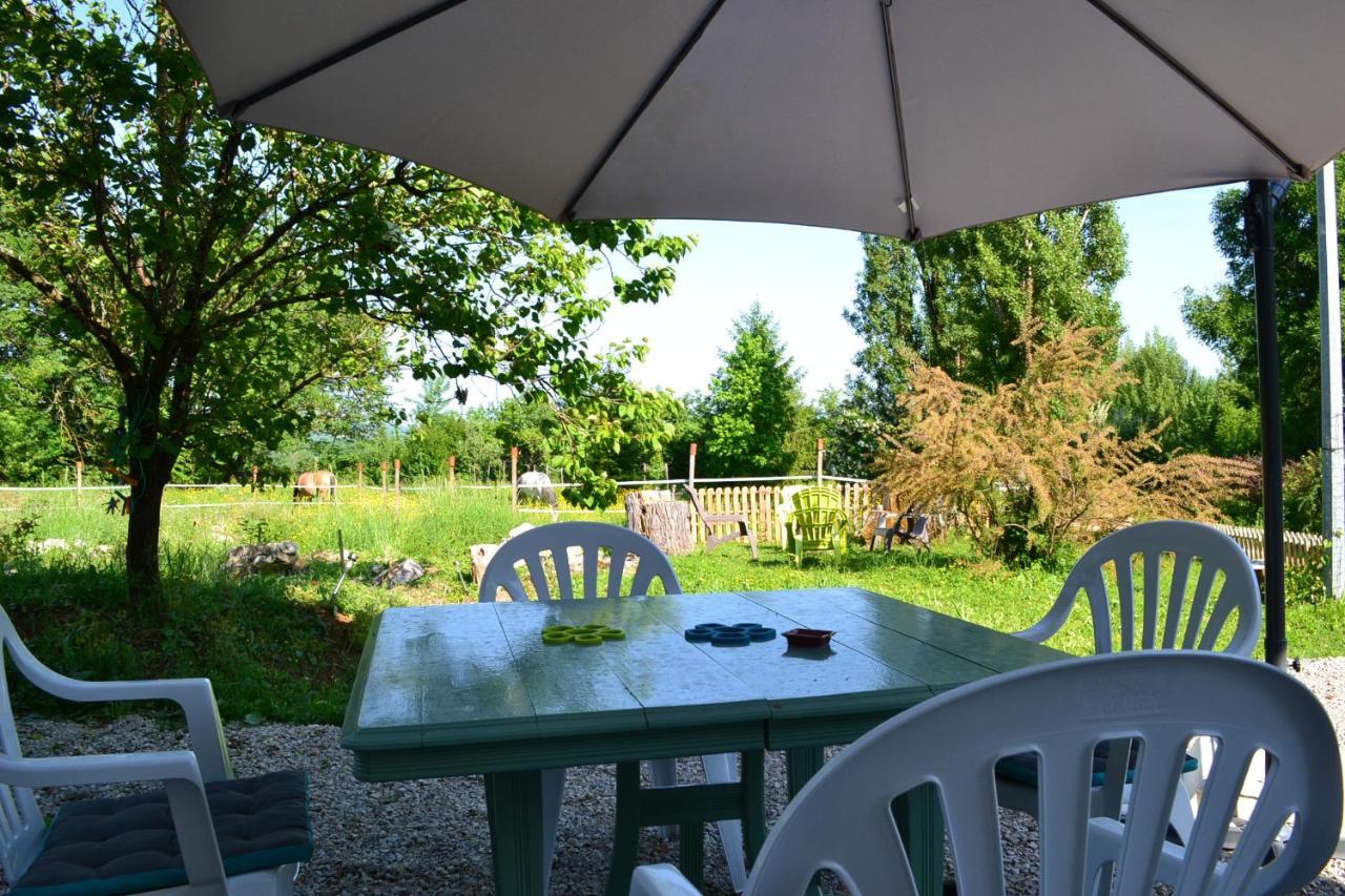 Couanac Gite Familial A La Campagne Avec Piscine Cayriech Екстериор снимка